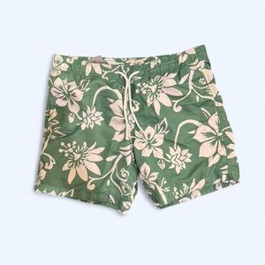 Old Navy Tropical Hibiscus Men's Board Shorts in Green and Cream